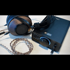 Thumbnail of the video review https://www.youtube.com/watch?v=y8XdwMlE8yA