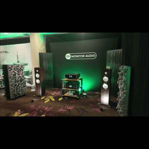 Thumbnail of the video review https://www.youtube.com/watch?v=_DfQID_--J0