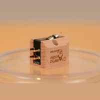 Charisma Audio Charm Moving Coil Cartridge variant 1