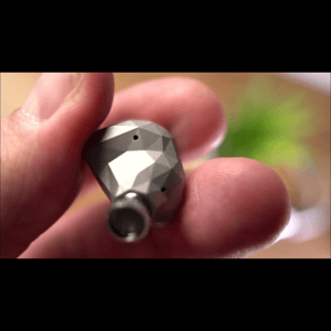 Thumbnail of the video review https://www.youtube.com/watch?v=YOAWJZawTnY