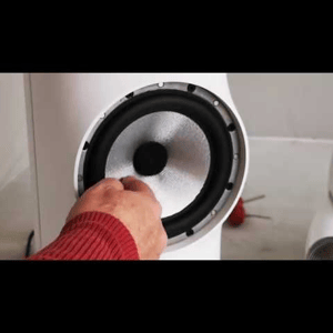 Thumbnail of the video review https://www.youtube.com/watch?v=3ZVUUBsvunM