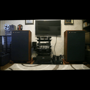 Thumbnail of the video review https://www.youtube.com/watch?v=1WCn1emMuz4