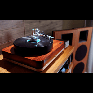 Thumbnail of the video review https://www.youtube.com/watch?v=CiTIuo0A3Ic