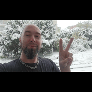 Thumbnail of the video review https://www.youtube.com/watch?v=_dVG9VKKyCA