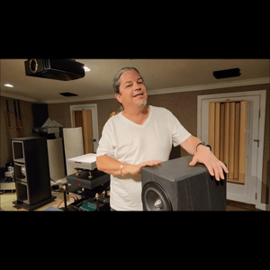 Thumbnail of the video review https://www.youtube.com/watch?v=TWJe_-83AqA