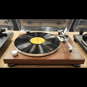 Thumbnail of the video review https://www.youtube.com/watch?v=sDckKdPr5Do