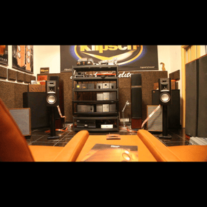 Thumbnail of the video review https://www.youtube.com/watch?v=FFwADFBg8GY