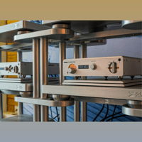 Harmonic Resolution Systems SXR Audio Stand variant 5