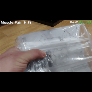 Thumbnail of the video review https://www.youtube.com/watch?v=deB-N4IzP7Q