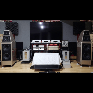 Thumbnail of the video review https://www.youtube.com/watch?v=0-PKhxwBmtQ