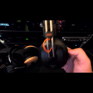 Thumbnail of the video review https://www.youtube.com/watch?v=SUvk8xFYLmg