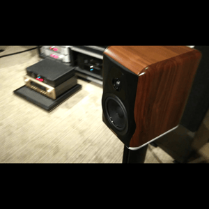 Thumbnail of the video review https://www.youtube.com/watch?v=Y94KnYgY07c