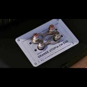 Thumbnail of the video review https://www.youtube.com/watch?v=ghcNFLixqyk