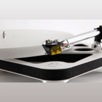 Rega Planar 10 variant 2