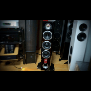 Thumbnail of the video review https://www.youtube.com/watch?v=zJLvzhkVKsI