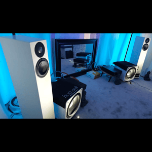 Thumbnail of the video review https://www.youtube.com/watch?v=J2DxzDBkaMA