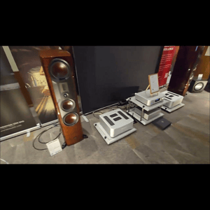 Thumbnail of the video review https://www.youtube.com/watch?v=XIo-DLseFXE