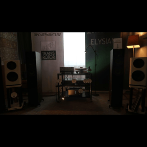 Thumbnail of the video review https://www.youtube.com/watch?v=cFmjJeu95A0