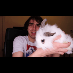 Thumbnail of the video review https://www.youtube.com/watch?v=tYTJO-VtQ-M