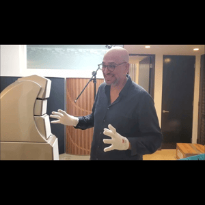 Thumbnail of the video review https://www.youtube.com/watch?v=eNWXAg8uYa4