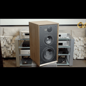 Thumbnail of the video review https://www.youtube.com/watch?v=9WIB5QnikTM