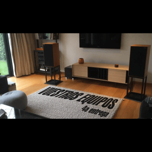 Thumbnail of the video review https://www.youtube.com/watch?v=8Nqsr6WqVNw