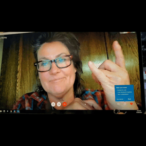 Thumbnail of the video review https://www.youtube.com/watch?v=dAq08EHF3QA