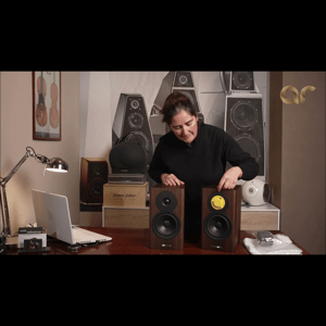 Thumbnail of the video review https://www.youtube.com/watch?v=AqSlPoS8JvU