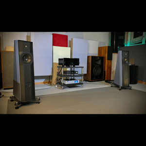 Thumbnail of the video review https://www.youtube.com/watch?v=kyZ1n5co5Bs