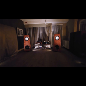 Thumbnail of the video review https://www.youtube.com/watch?v=q6WpqnZ6VyI