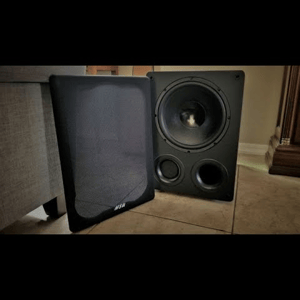 Thumbnail of the video review https://www.youtube.com/watch?v=eKLH1eh_VA0