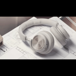 Thumbnail of the video review https://www.youtube.com/watch?v=1is0mq2lipA