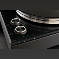 McIntosh Labs MTI100 Integrated Turntable variant 12