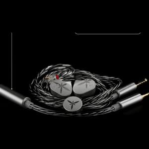 Thumbnail of the video review https://www.youtube.com/watch?v=K4Mwse_7M5E