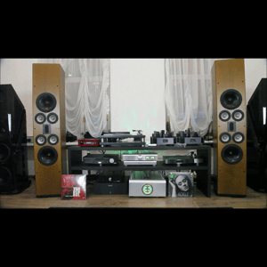 Thumbnail of the video review https://www.youtube.com/watch?v=7zmo1TmlCdY