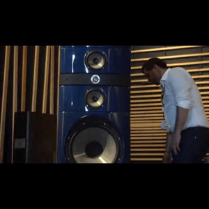 Thumbnail of the video review https://www.youtube.com/watch?v=nkfxXN7tHZc