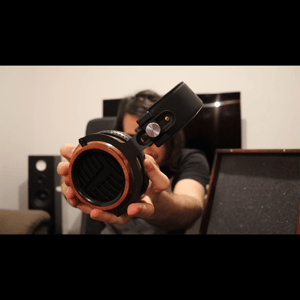 Thumbnail of the video review https://www.youtube.com/watch?v=jqnwi7a7o7U