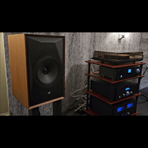 Thumbnail of the video review https://www.youtube.com/watch?v=cKtH9IX3Ifk