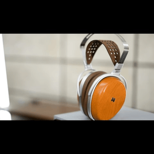 Thumbnail of the video review https://www.youtube.com/watch?v=r_gEoGuFG-Q