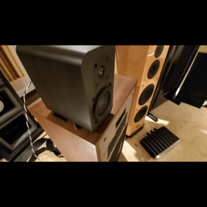 Thumbnail of the video review https://www.youtube.com/watch?v=bm9DRBBk5CY