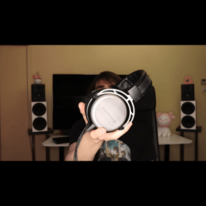 Thumbnail of the video review https://www.youtube.com/watch?v=1Jf9DUSNK5w