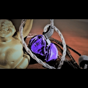 Thumbnail of the video review https://www.youtube.com/watch?v=7Sd9DrIrOAE