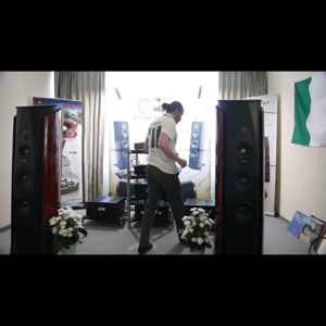 Thumbnail of the video review https://www.youtube.com/watch?v=8DW7dVFXblw