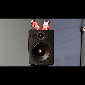 Thumbnail of the video review https://www.youtube.com/watch?v=jWNklOQf1OE