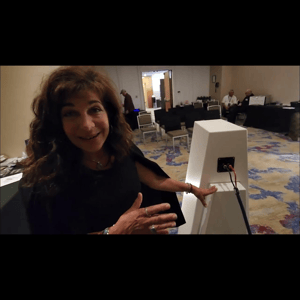 Thumbnail of the video review https://www.youtube.com/watch?v=uGFrClUfEHQ