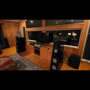 Thumbnail of the video review https://www.youtube.com/watch?v=IX9mzAxwclM