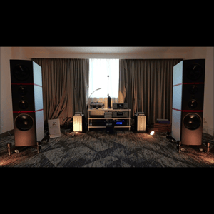 Thumbnail of the video review https://www.youtube.com/watch?v=W5nxvje-Qv0