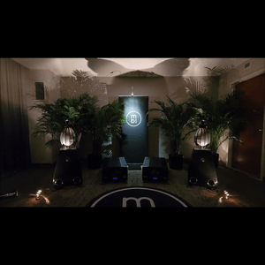 Thumbnail of the video review https://www.youtube.com/watch?v=7DSHWkor400