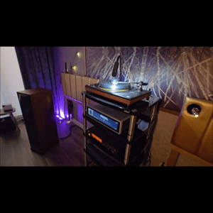 Thumbnail of the video review https://www.youtube.com/watch?v=Jw2K7OE31WI