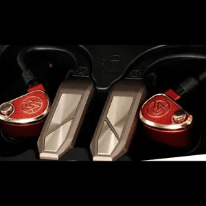 Thumbnail of the video review https://www.youtube.com/watch?v=6ImwBlWnqH8